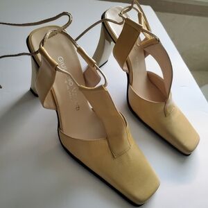 Giuliano Yellow Women's Heels